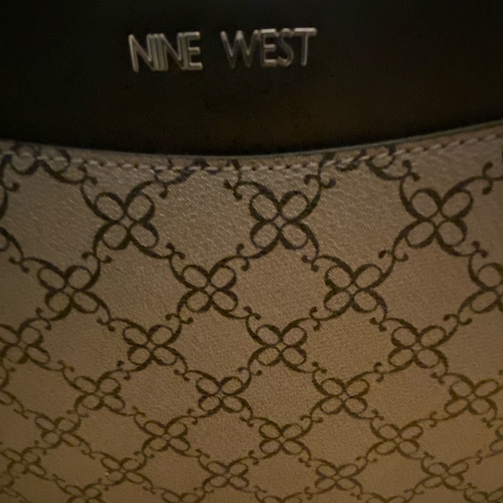 Nine West Elegant Black and Gray Crossbody Bag - Picture 3 of 8